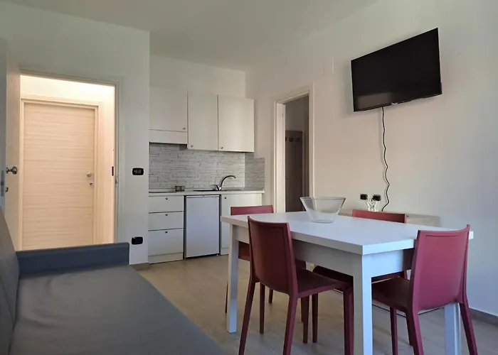 Maresol באניירה קלאברה