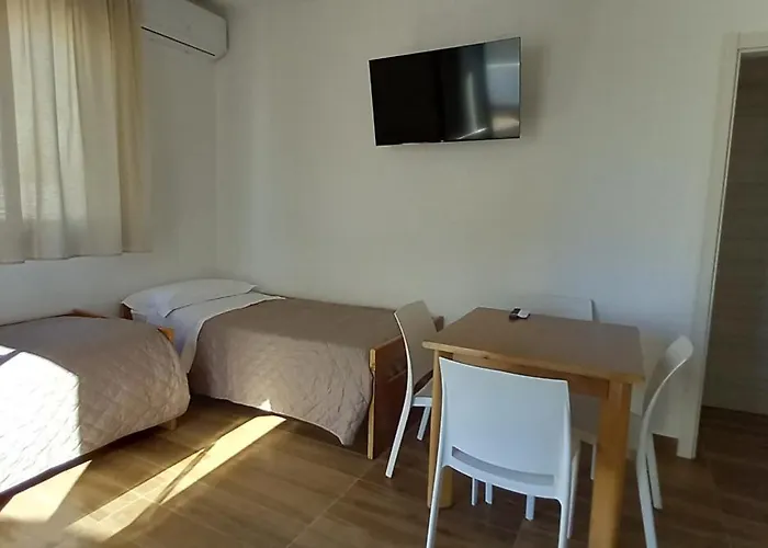 Ξενοδοχείο με διαμερίσματα Maresol 3*